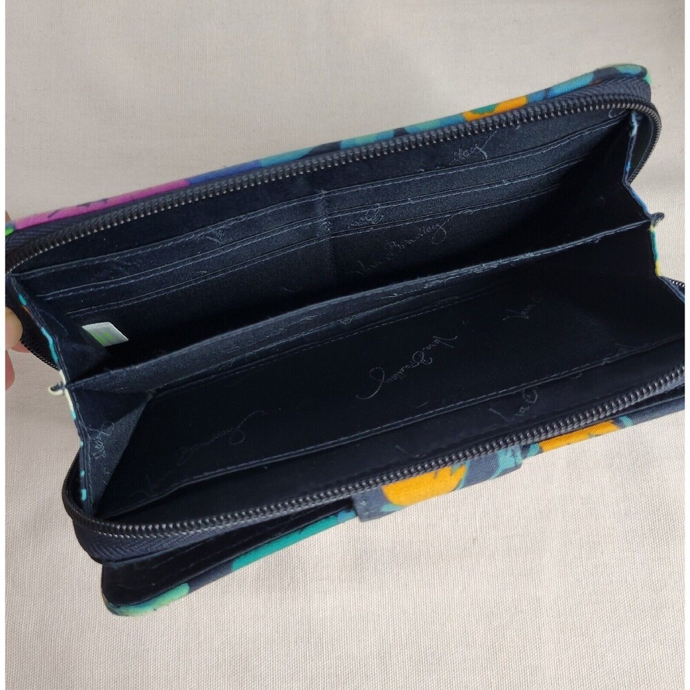 Vera Bradley Turnlock Zip Wallet Multicolor Blue Retired Pattern - Picture 4 of 10